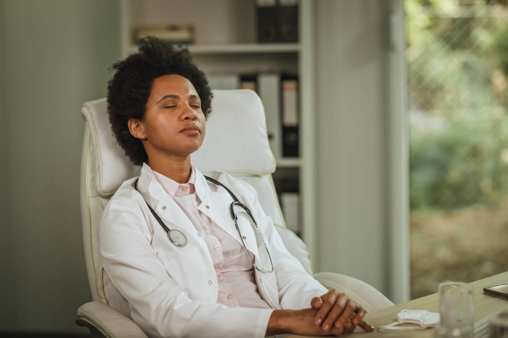 5 Essential Mental Health Tips for New Travel Nurses