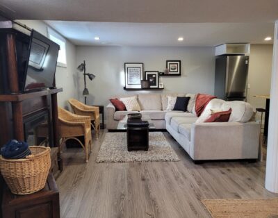 1 BDRM cozy suite near trendy Marda Loop